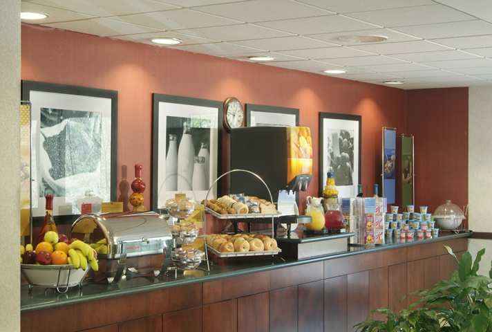 Hampton Inn Fishkill Restaurant photo